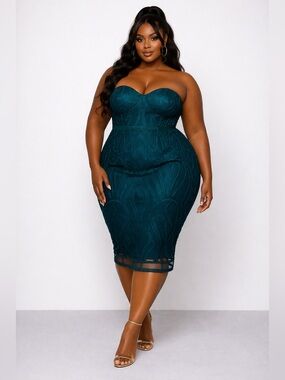 ✨Stunning Antonia Strapless Emerald Dress for sale!